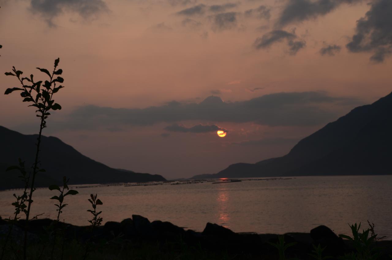 The Connemara Hostel - Sleepzone Leenaun Eksteriør bilde